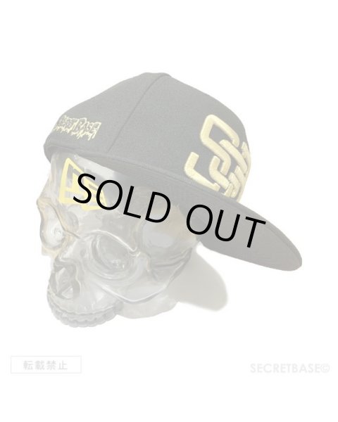 SBG New Era 9FIFTY × SECRETBASE 1/1 SKULL HEAD CLEAR BLACK SET